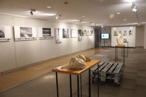¿Eres miembro de nuestra comunidad universitaria con inquietudes artísticas y necesitas espacio para presentar tu obra?
