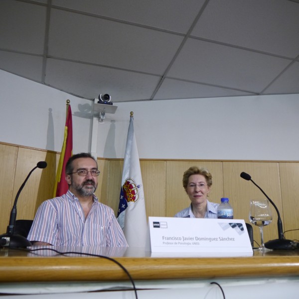 María Dolores Martín y Enrique García Fernández-Abascal, abordaron la segunda jornada de este curso de verano