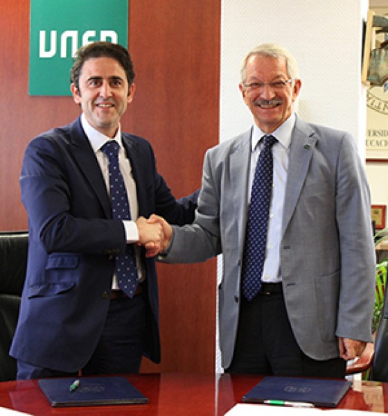 Firma de Convenio UNED y COGITI
